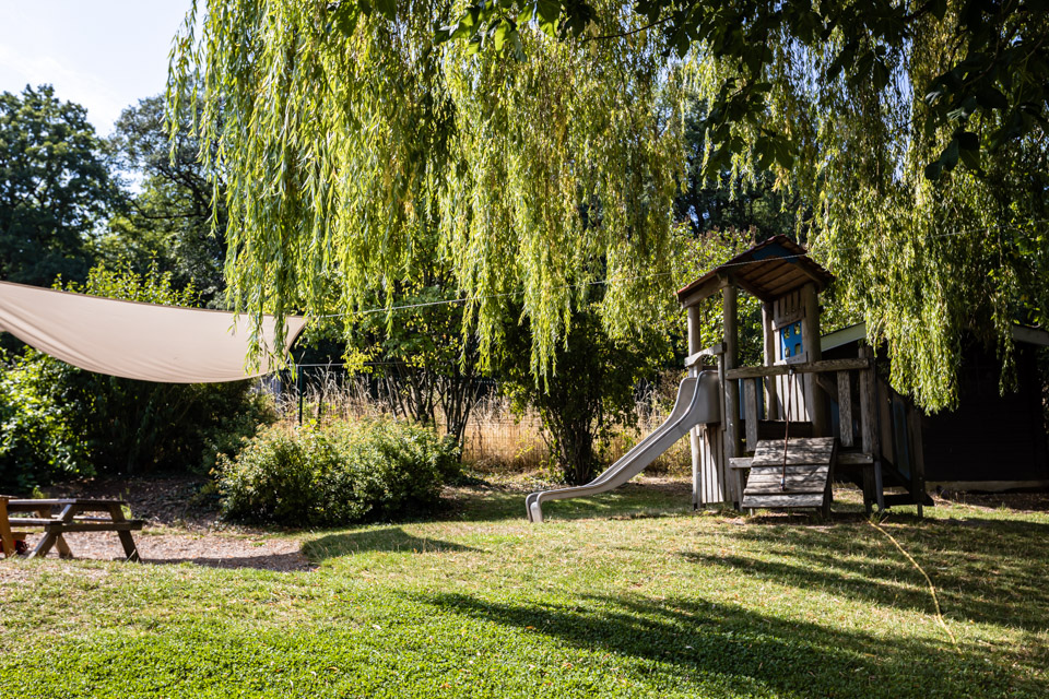 Crèche à Esch-sur-Alzette : pourquoi faire découvrir le jardinage aux enfants ?